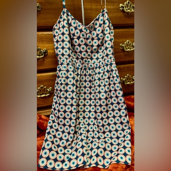 J. Crew Floral Midi Dress Size 4 - Picture 2 of 4